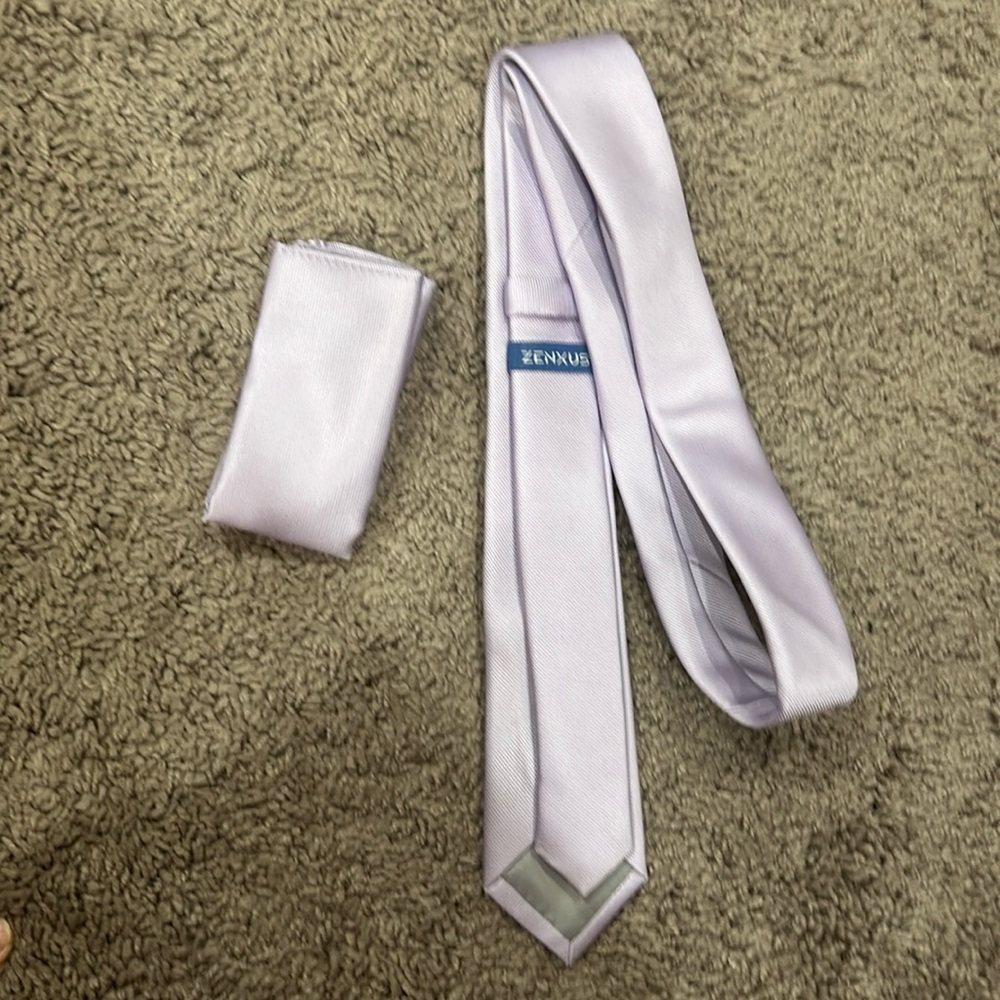 ZENXUS period men’s skinny tie and pocket square lavender color. New.